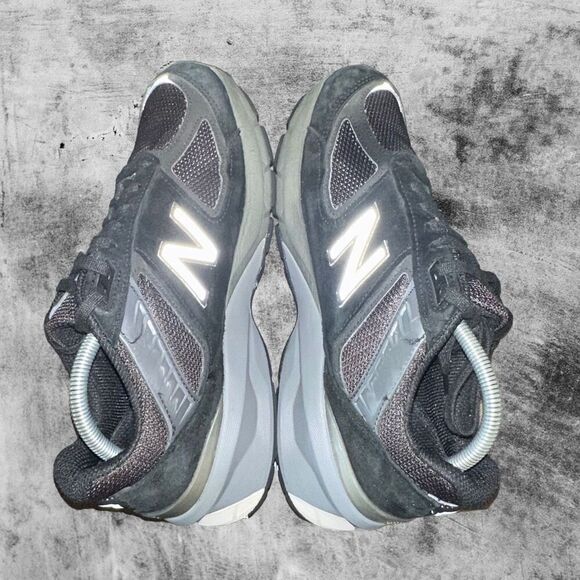 New Balance 990v5 Made in USA Women’s size 10.5 D Shoe Black Running Sneaker - Picture 5 of 9